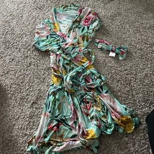 Posh peanut robe with matching baby headband